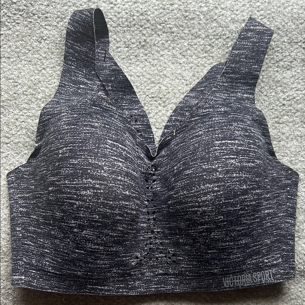 Victoria Sport Gray Sports Bra 32DD